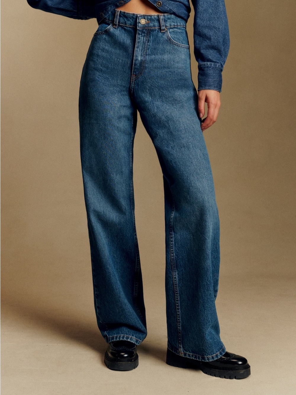Sézane wide leg trousers in deep blue - Picture 2 of 8